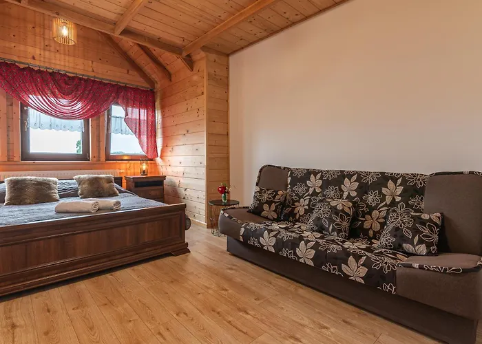 Gora Fiedora Nyaraló *